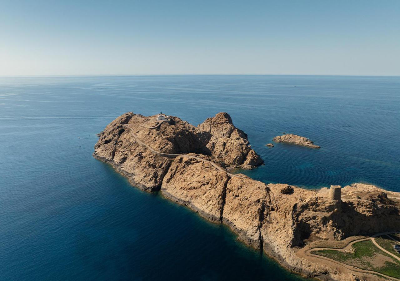 Langley Resort Napoleon Bonaparte LʼÎle-Rousse Dış mekan fotoğraf